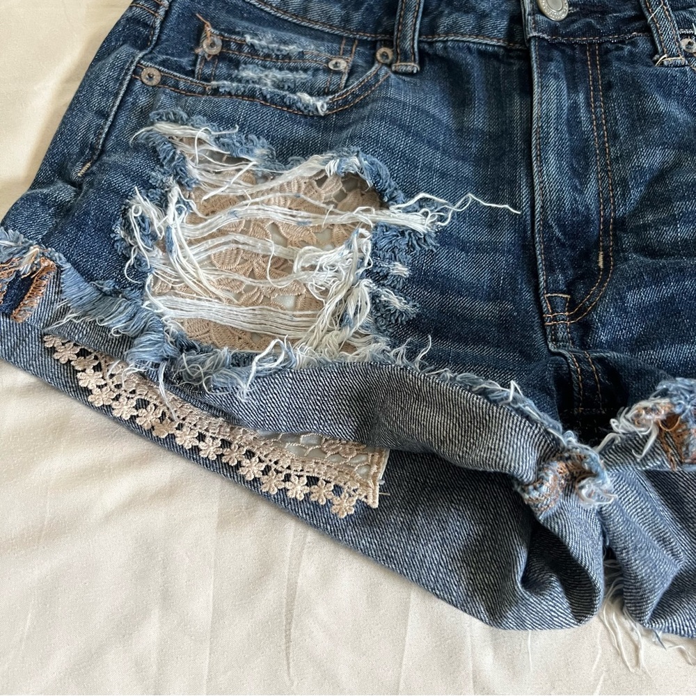 American Eagle Outfitters Blue Distressed Shorts with Lace - Picture 6 of 9